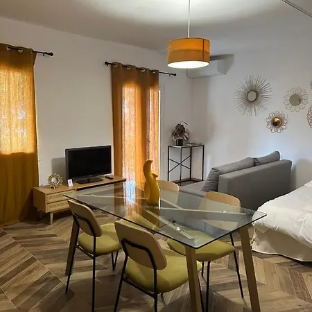 Paolina Apartment *